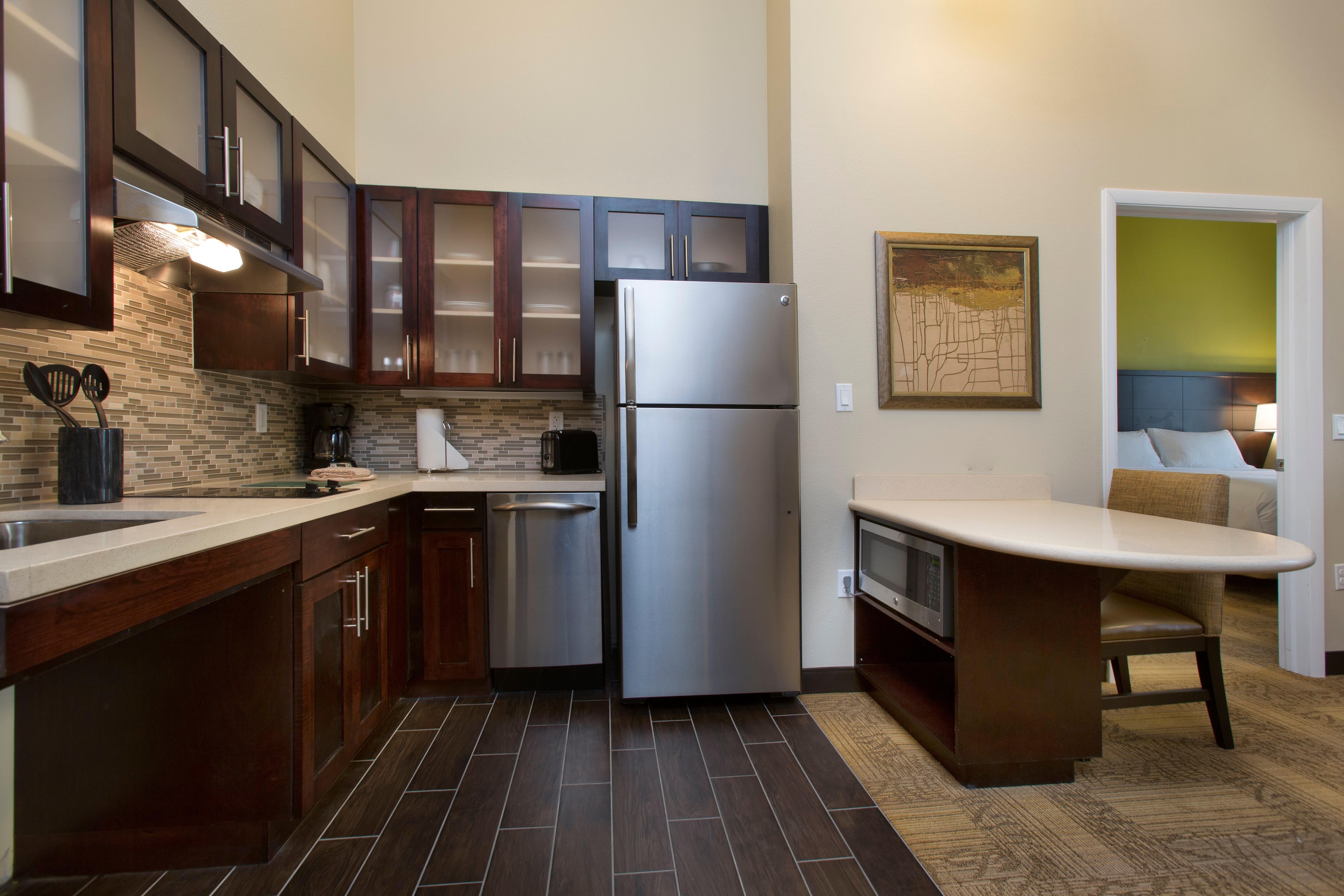 Williamsburg Staybridge Suites Orlando At Seaworld By Ihg - Free Parking & Shuttle To Seaworld Parks מראה חיצוני תמונה
