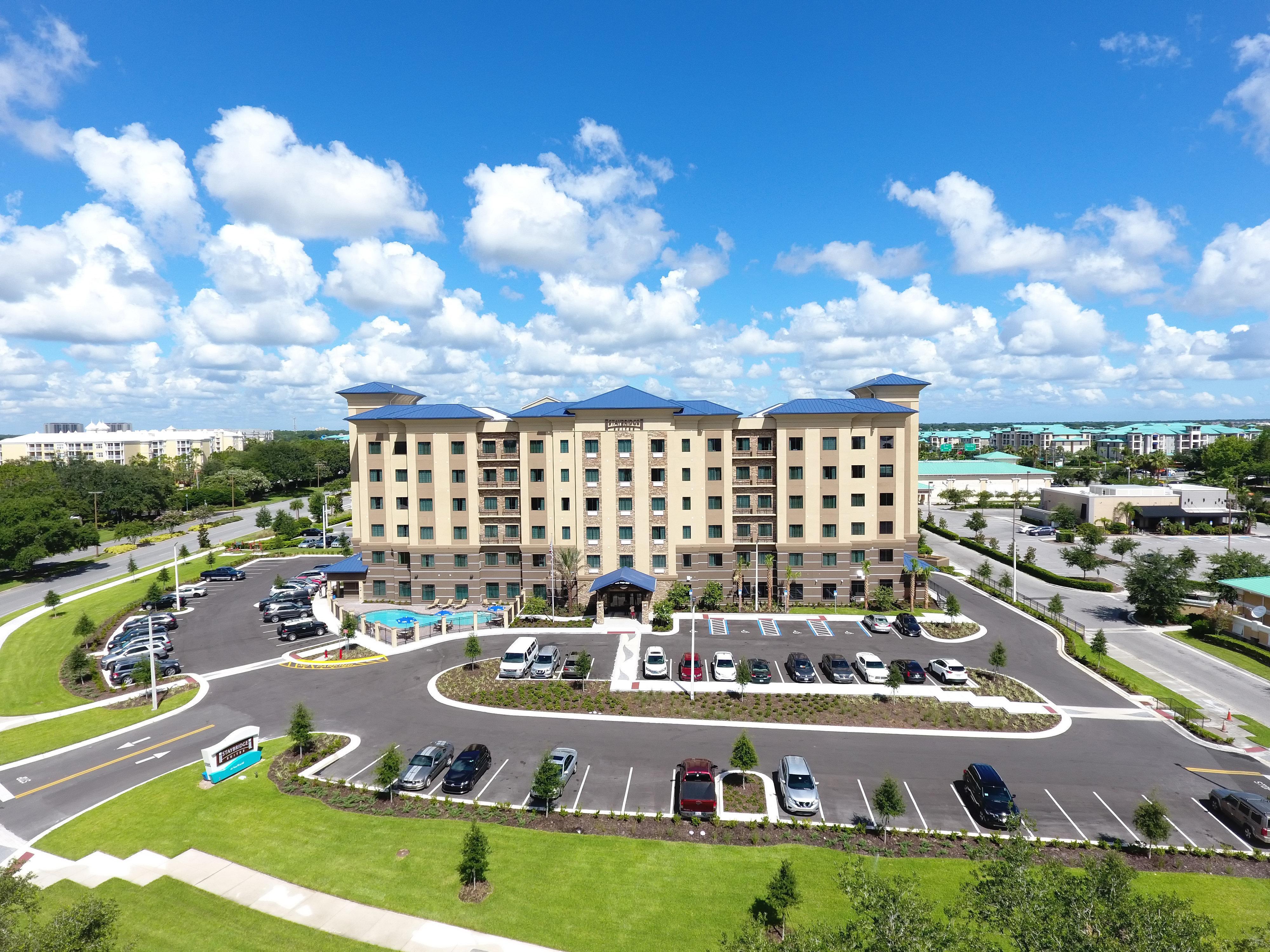 Williamsburg Staybridge Suites Orlando At Seaworld By Ihg - Free Parking & Shuttle To Seaworld Parks מראה חיצוני תמונה
